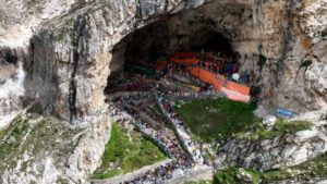 Amarnath Yatra- 1.45 lakh devotees have visited Baba Barfani
