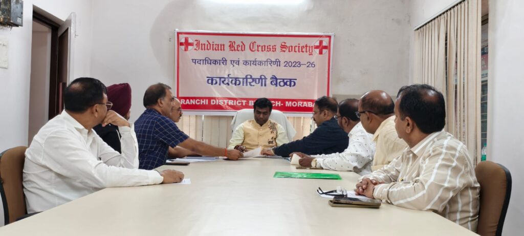 ब्लड डोनेशन से लेकर कृत्रिम अंग तक – जानिए रेड क्रॉस की नई रणनीति