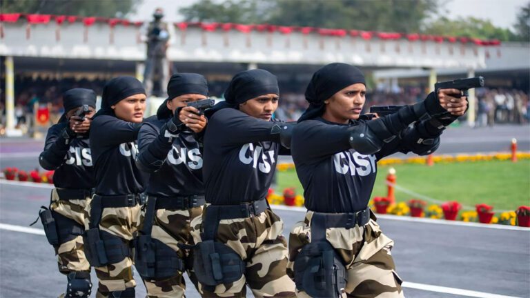 गया पुलिस के इनपुट पर बिरसा मुंडा एयरपोर्ट पर हड़कंप, उड़ान भरने से पहले दबोचे गए दो संदिग्ध