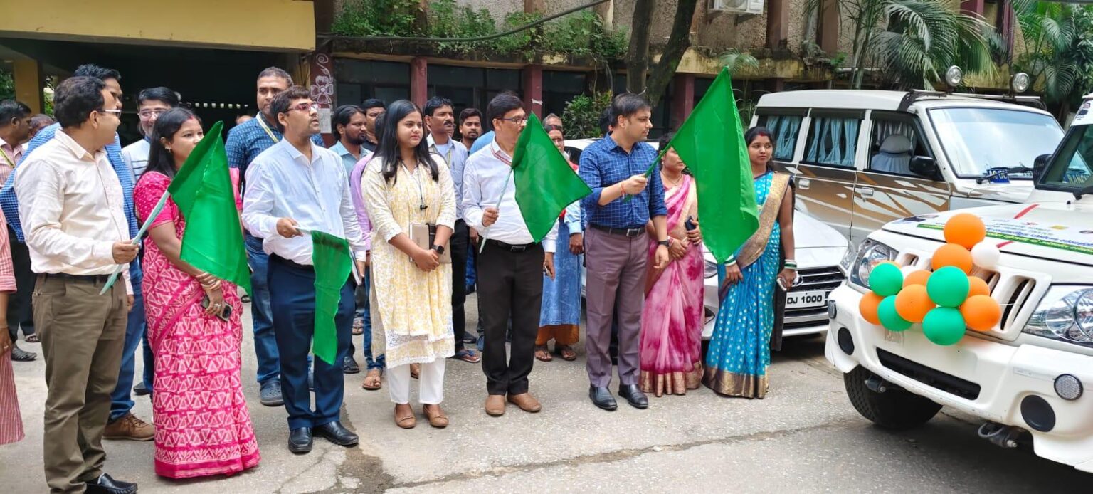 पलाश वेंडिंग मशीन और ग्रामीण एक्सप्रेसवे योजना का शुभारंभ, महिलाओं की आजीविका को मिलेगा नया बल