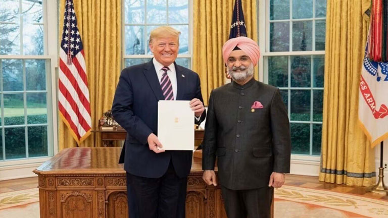 दिल्ली के LG बने तरनजीत संधू, राष्ट्रपति ट्रंप बोले- मजबूत होंगे भारत-US संबंध