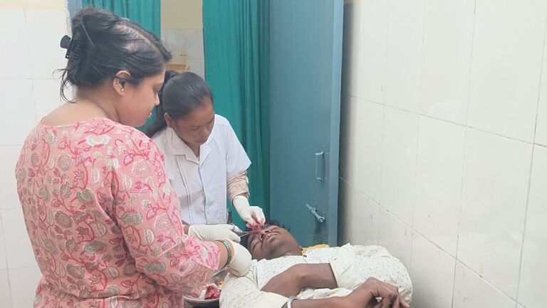 लोहरदगा में भैया-बहनों का सम्मान, उत्कृष्ट प्रदर्शन पर खुशी