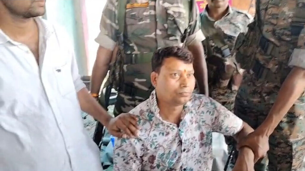 झुमरी तिलैया में ACB की कार्रवाई, रिश्वत लेते बिजली कर्मचारी रंगेहाथ धराया