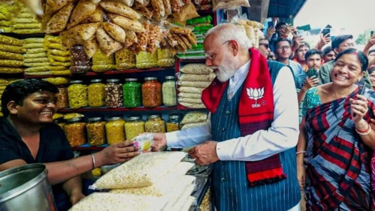 पीएम मोदी को झालमुड़ी खिलाने वाले दुकानदार को सीमा पार से धमकी!