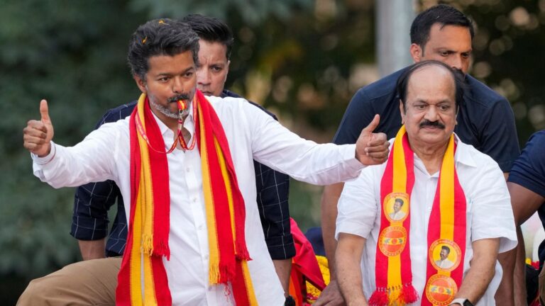 ‘थलापति’ विजय ने DMK-AIADMK को पछाड़ा, TVK बनी सबसे बड़ी पार्टी