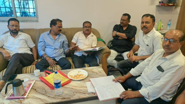 बोकारो में झामुमो की रणनीतिक बैठक, बूथ कमेटियों को लेकर बड़ा फैसला