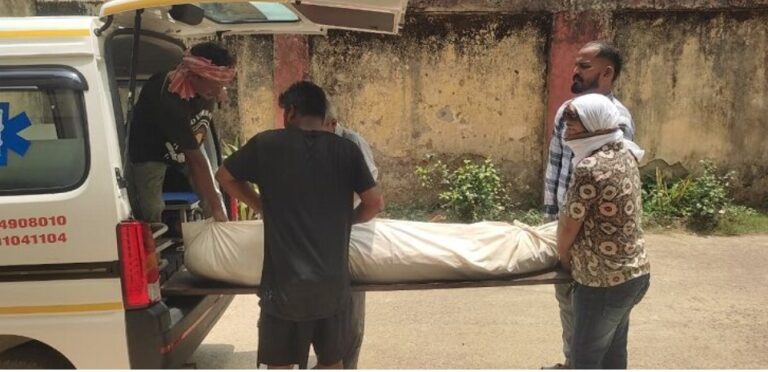 जुगसलाई में कारोबारी ने लगाई फांसी, बेटी ने देखा दर्दनाक मंजर