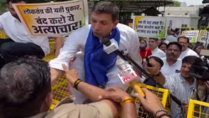 मीनाक्षी नटराजन नामांकन रद्द