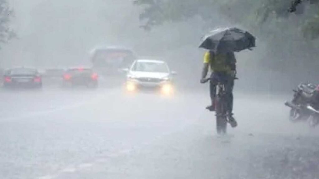 महाराष्ट्र पहुंचा मॉनसून, अब यूपी-बिहार समेत 16 राज्यों में होगी झमाझम बारिश