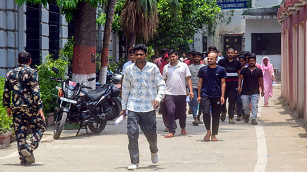 NEET UG री-एग्जाम से पहले देशभर में हाई अलर्ट, 2.5 लाख सुरक्षाकर्मी तैनात