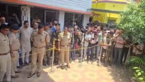 आरएसएस कार्यालय पर पेट्रोल बम हमला