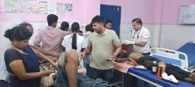 लोहरदगा में एम्बुलेंस व्यवस्था की खुली पोल, घायल युवक मदद के लिए करता रहा इंतजार