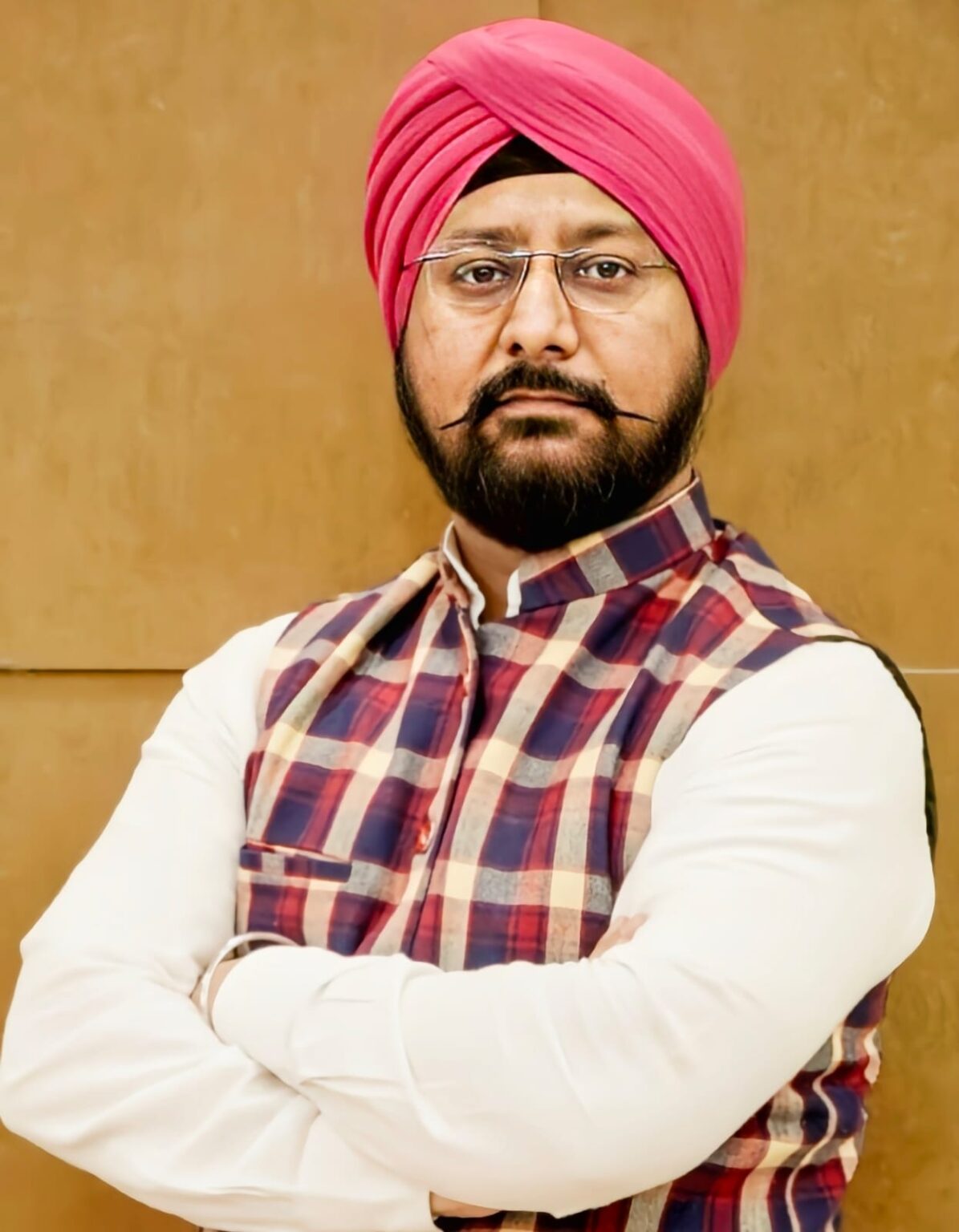 महंगाई के बीच गैस सिलेंडर महंगा, कांग्रेस बोली- आम परिवारों की बढ़ेंगी मुश्किलें