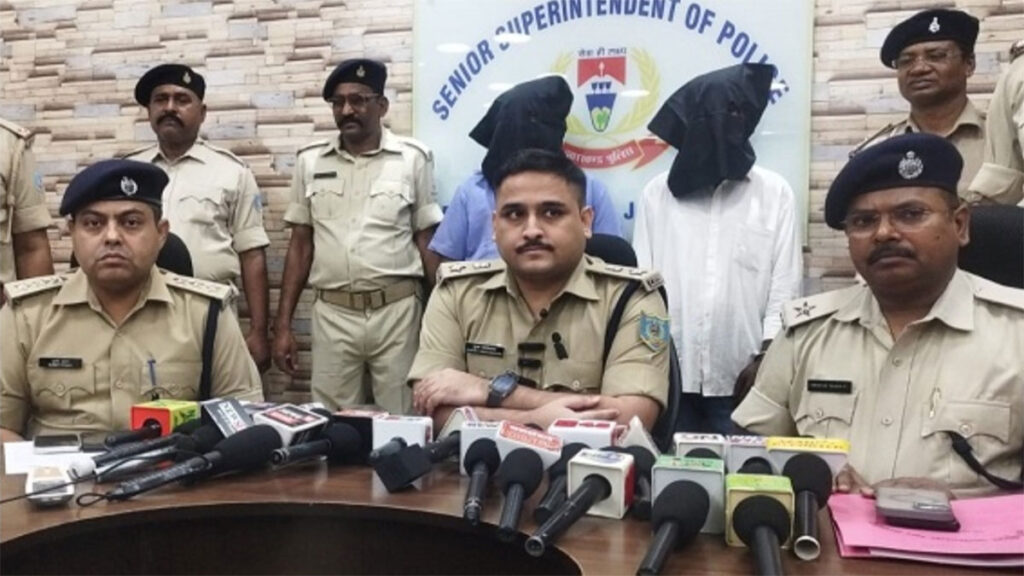 नागाडीह मैदान में बड़ी वारदात की साजिश विफल, हथियार के साथ दो अपराधी गिरफ्तार