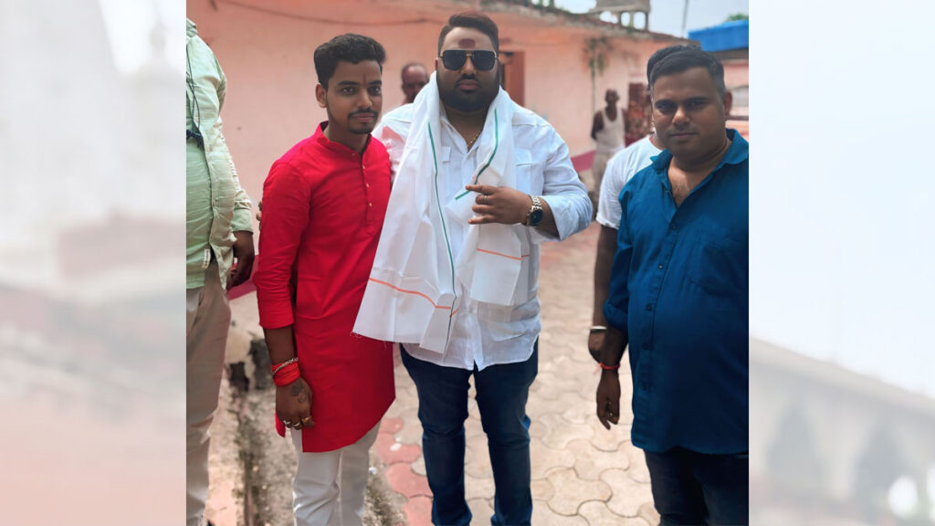 सूर्यकुण्ड धाम में राहुल चंद्रवंशी का भव्य स्वागत, युवाओं को दिया संगठन का मंत्र