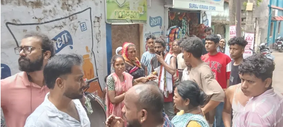 जमशेदपुर में दिनदहाड़े चोरी की कोशिश, बच्ची को साथ लेकर घर में घुसीं दो महिलाएं, मचा हड़कंप