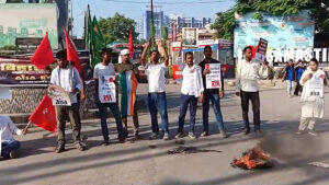 आइसा कार्यकर्ताओं ने बिहार बंद के दौरान समस्तीपुर में विरोध प्रदर्शन किया