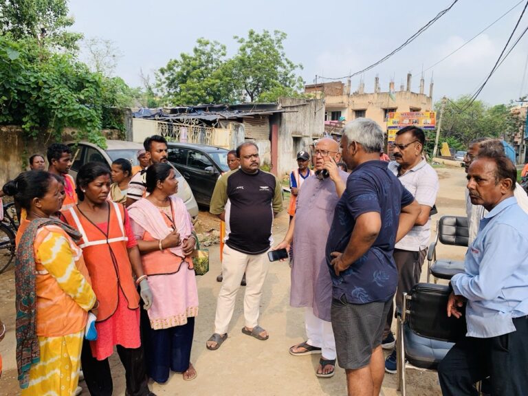 सरयू राय का बड़ा खुलासा, सफाईकर्मियों को तय वेतन नहीं मिलने पर उठाए गंभीर सवाल