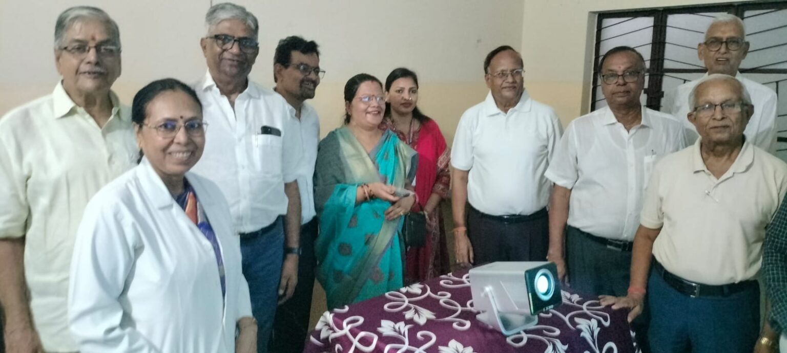 रोटरी क्लब की पहल, कोडरमा के रोटरी बाल विद्यालय में स्मार्ट क्लास का उद्घाटन