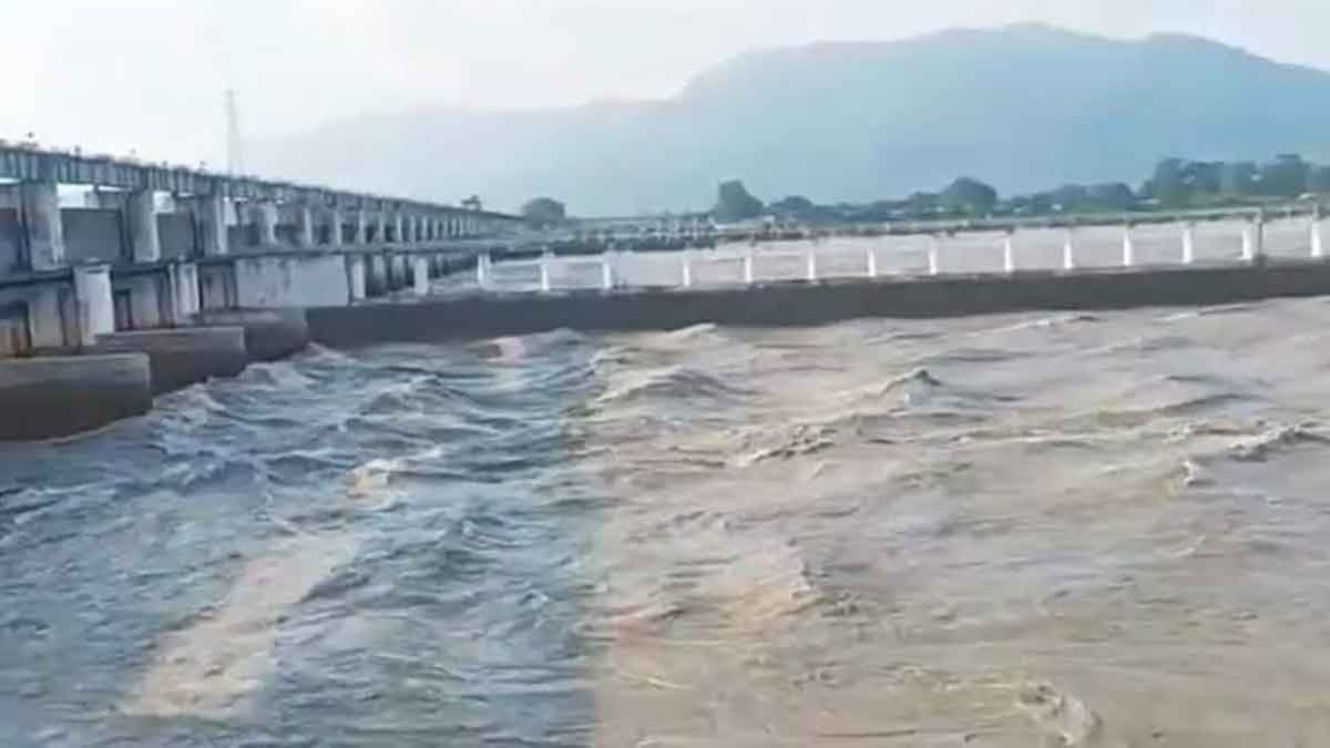 गंडक बराज से डिस्चार्ज