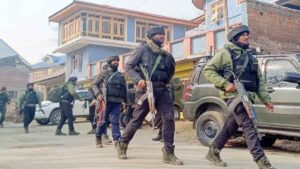 कुलगाम में सुरक्षाबलों की कार्रवाई