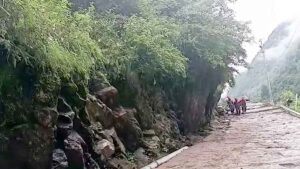 केदारनाथ यात्रा रोकी गई